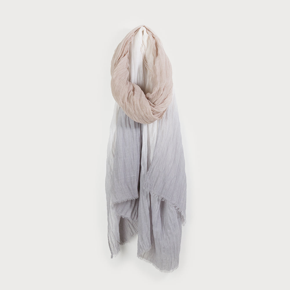 Foulard léger avec couleurs ombrées