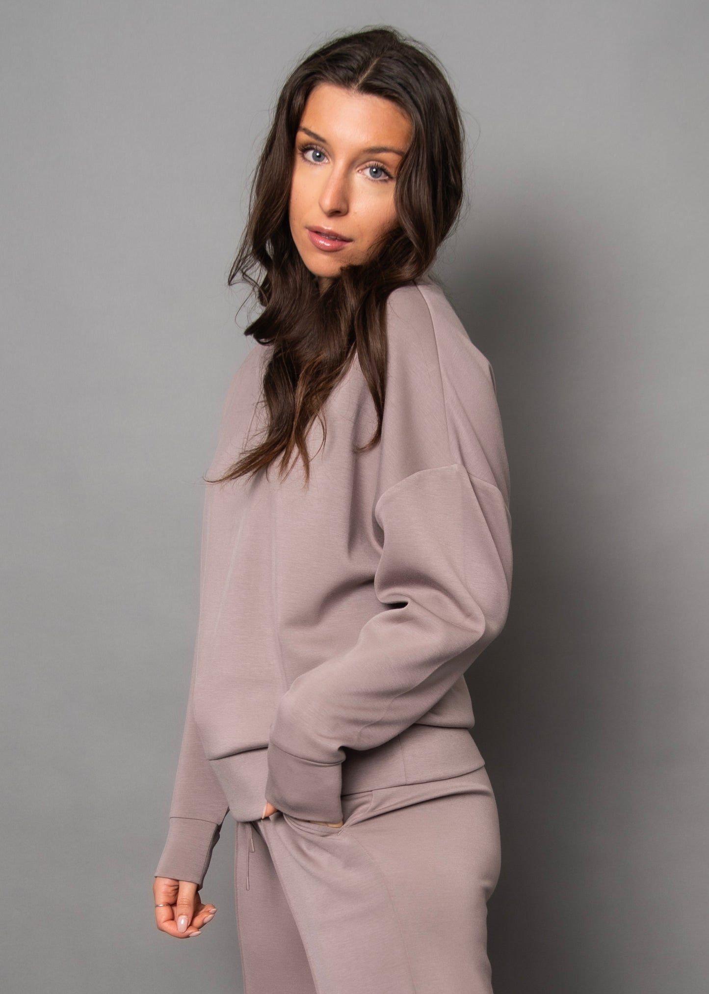 Pull avec zip à la moitié