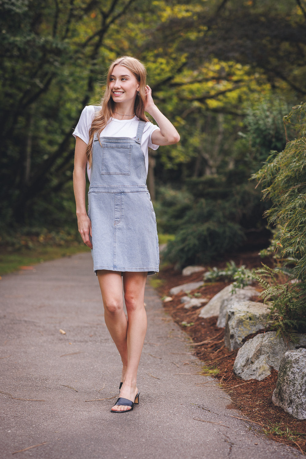 Jupe salopette en jeans