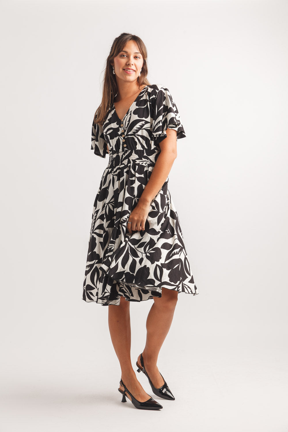 Robe florale noir et blanc à taille cintrée élastique