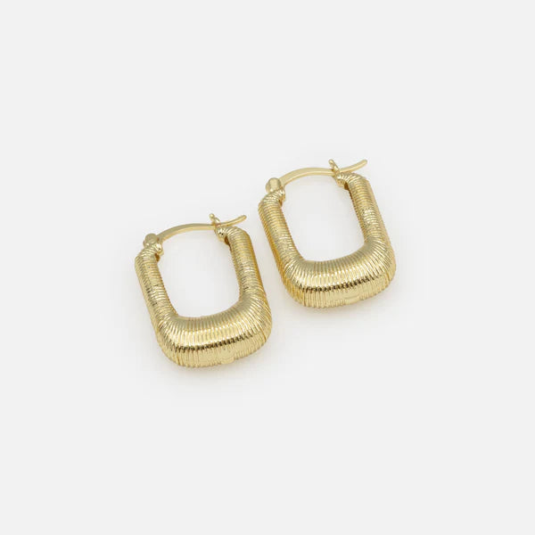 Boucles d'oreilles dorées ovales à rainures