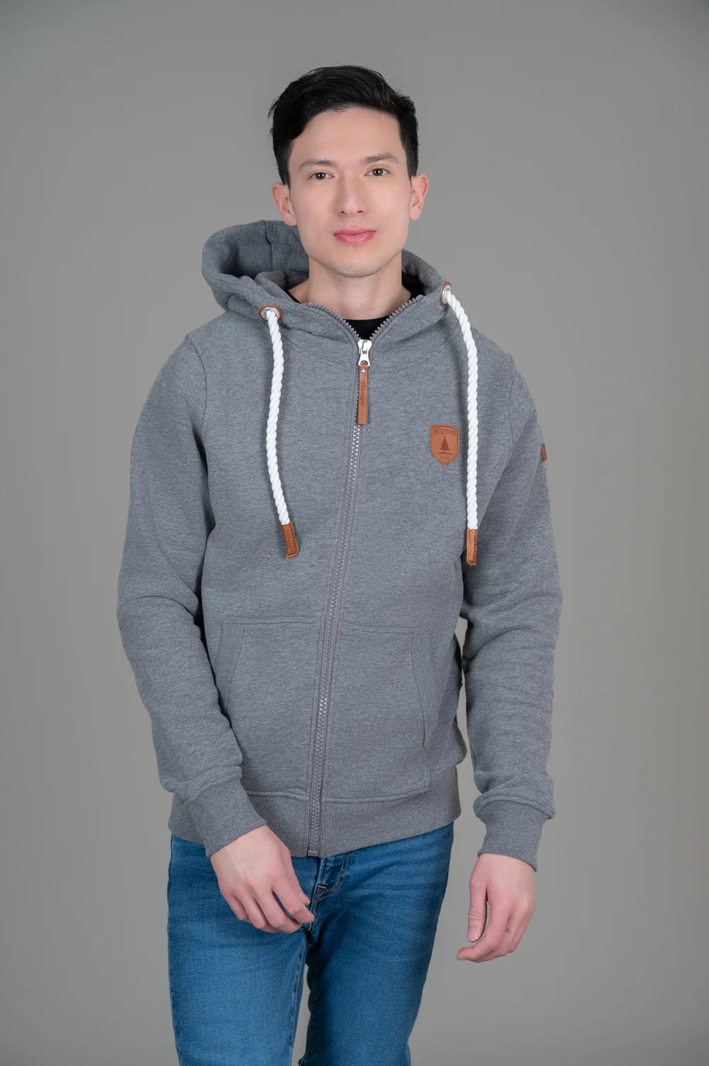 Sweat à capuche zippé
