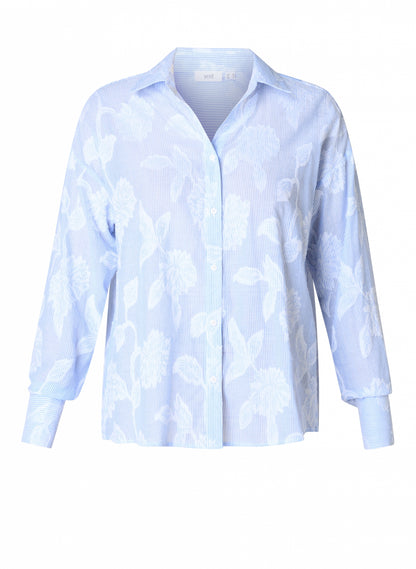 Chemise bleu ciel à motif floral
