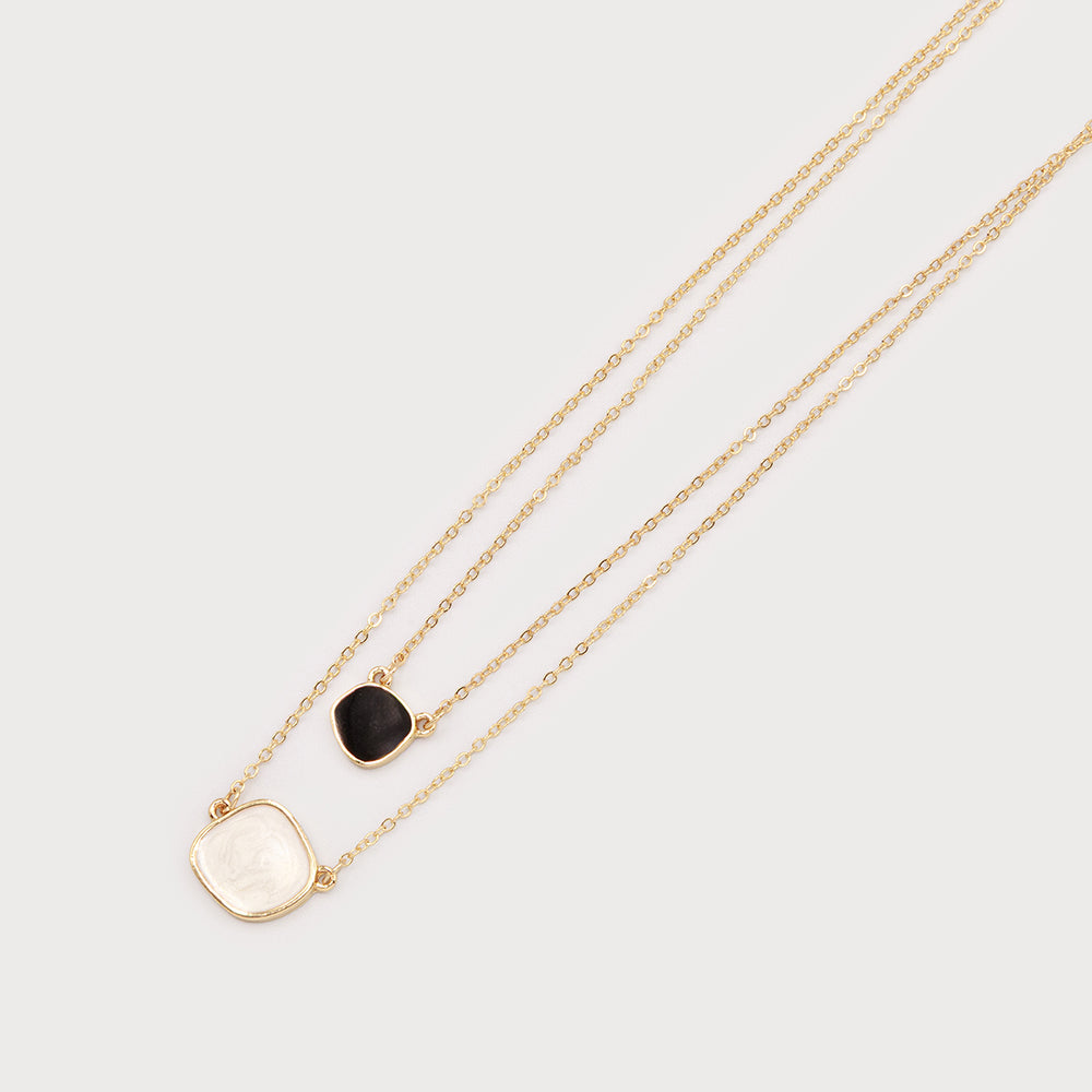 Collier à deux couches