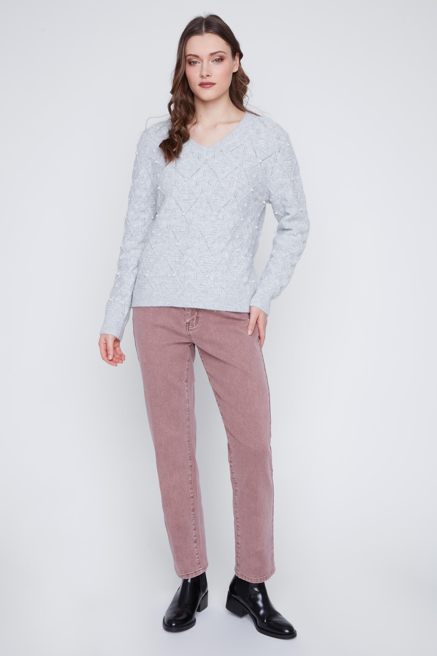 Tricot orné de perles