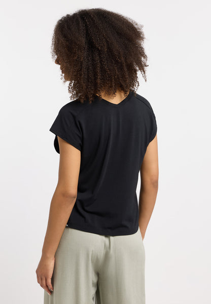 Haut noir épuré au style moderne