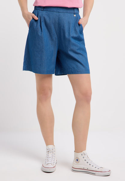 Short bleu léger et facile à porter