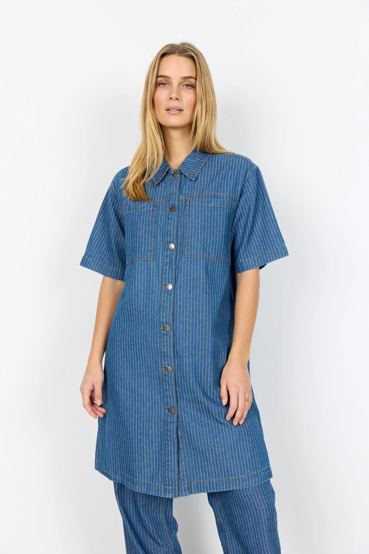 Robe casual chic en denim