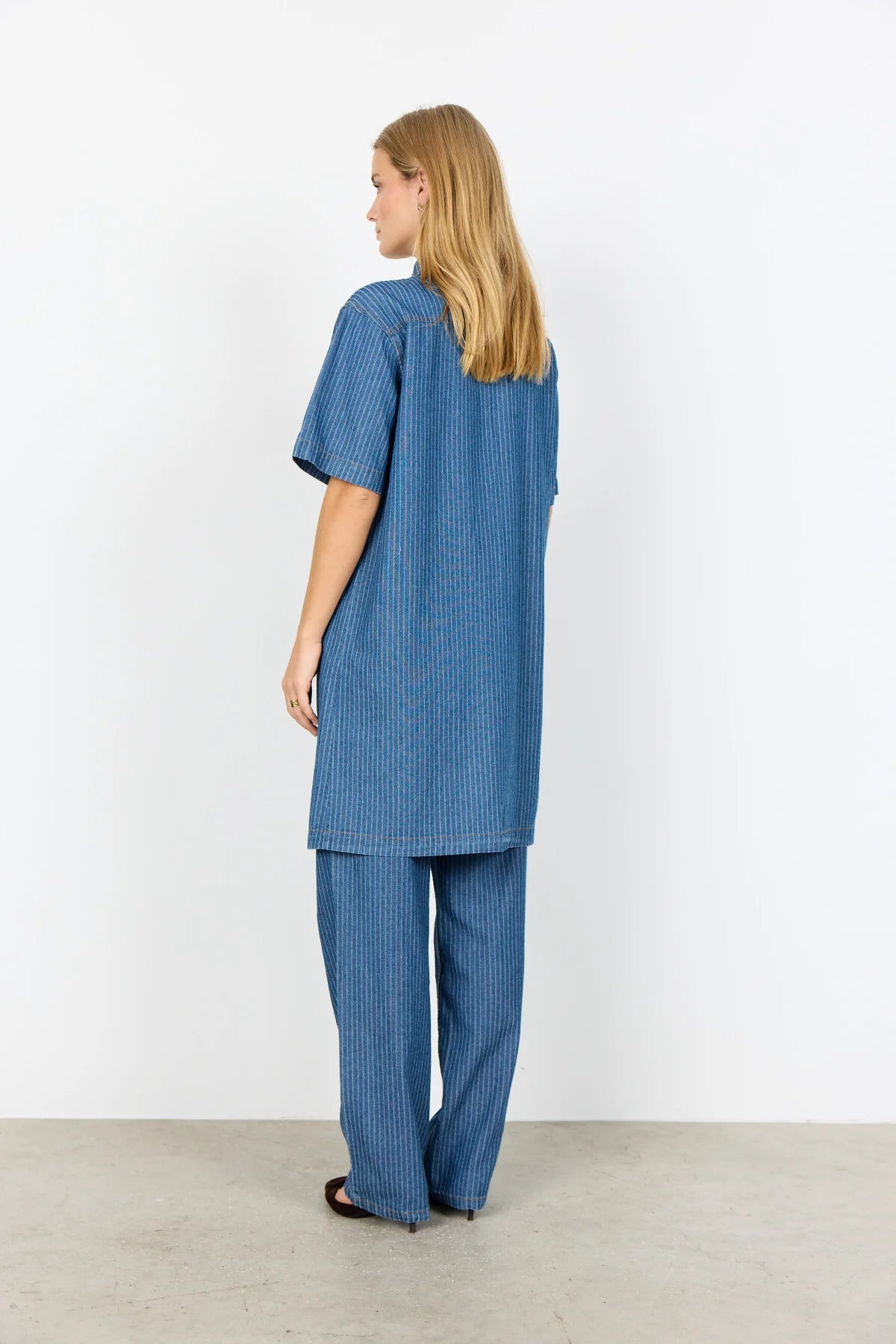 Robe casual chic en denim