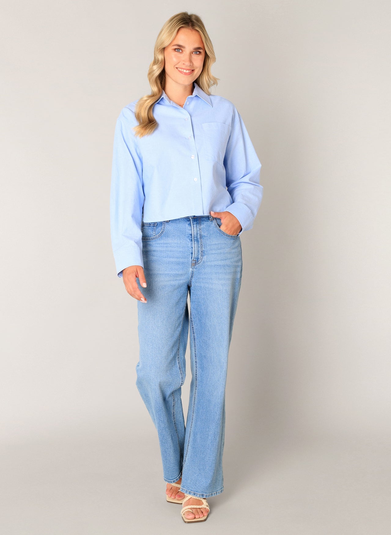 Chemisier court bleu ciel