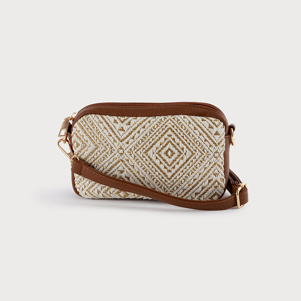 Le mini sac bandoulière en rafia