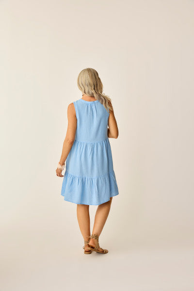Robe sans manche à volant
