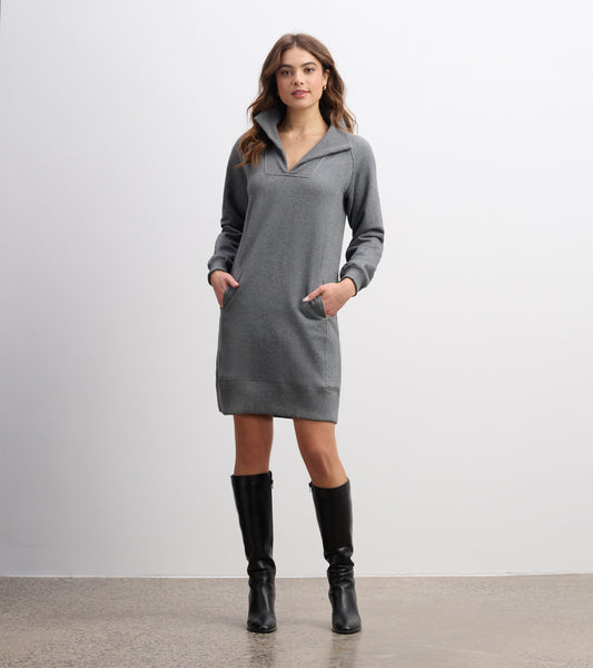 Robe à col cranté