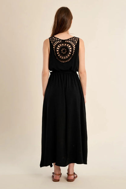 L’incontournable robe noire d’été