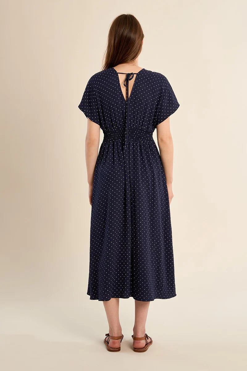 Robe longue marine à pois