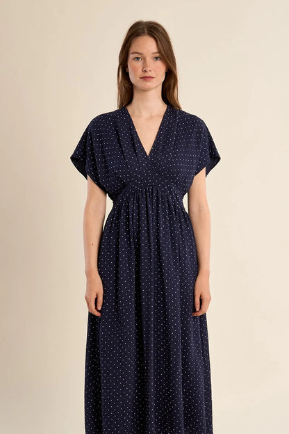 Robe longue marine à pois