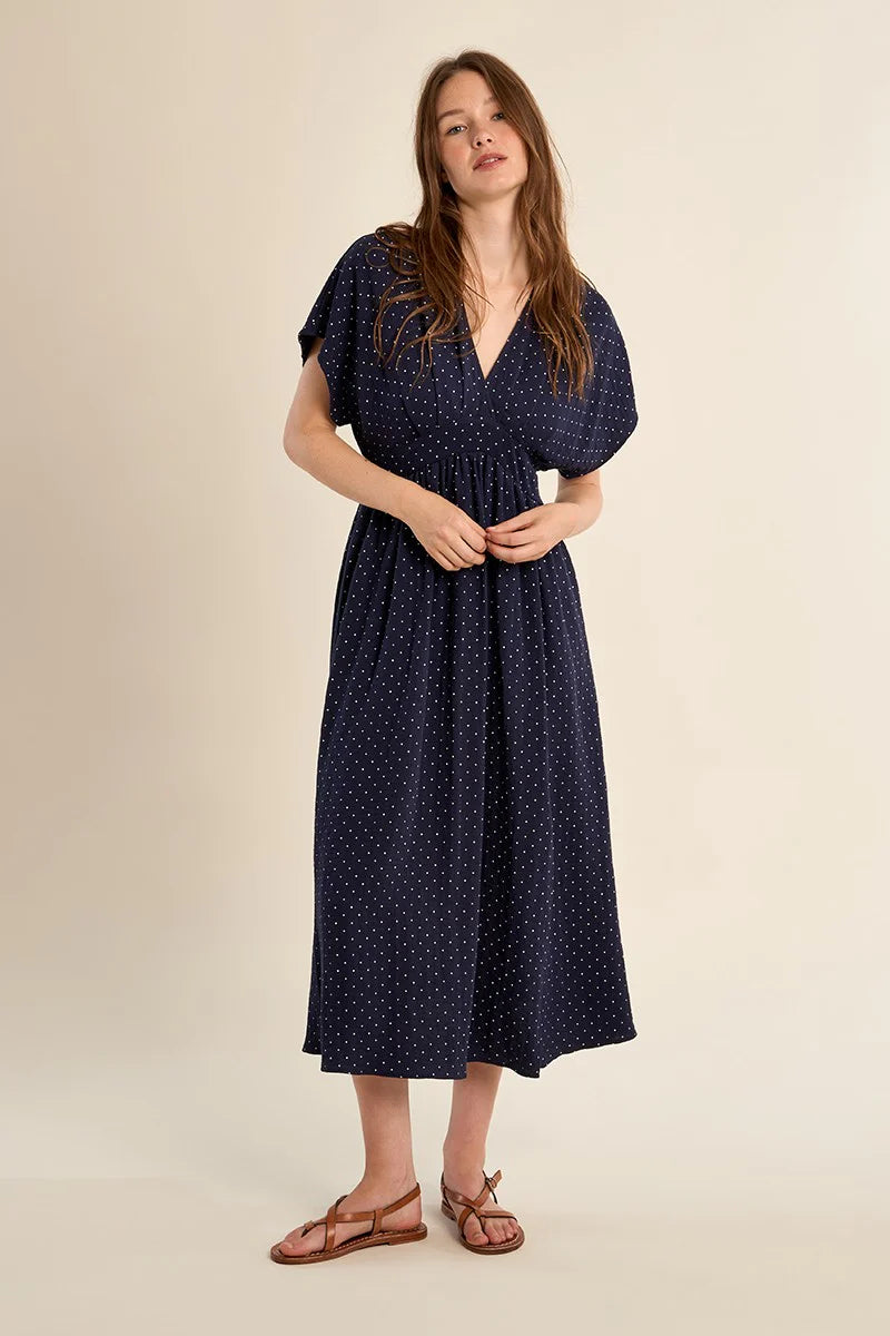 Robe longue marine à pois