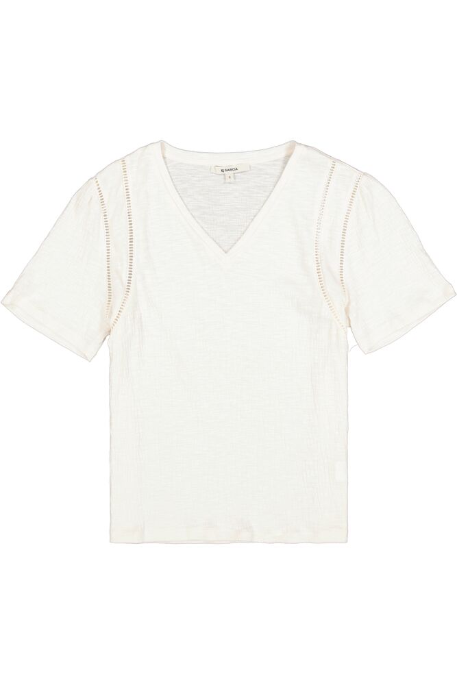 Le t-shirt féminin par excellence