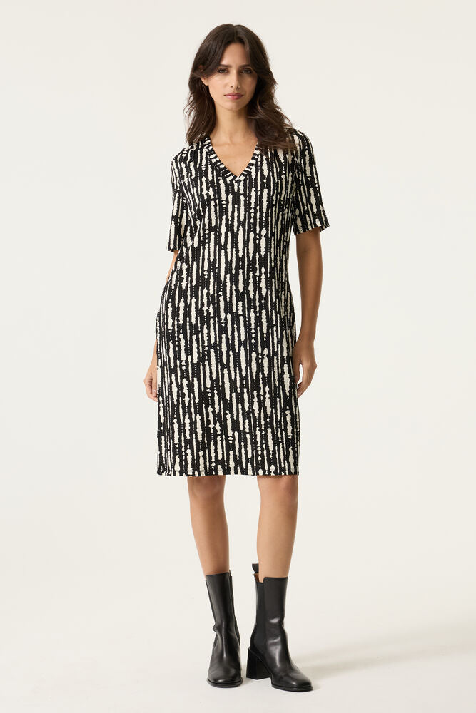 Une robe élégante au style affirmé