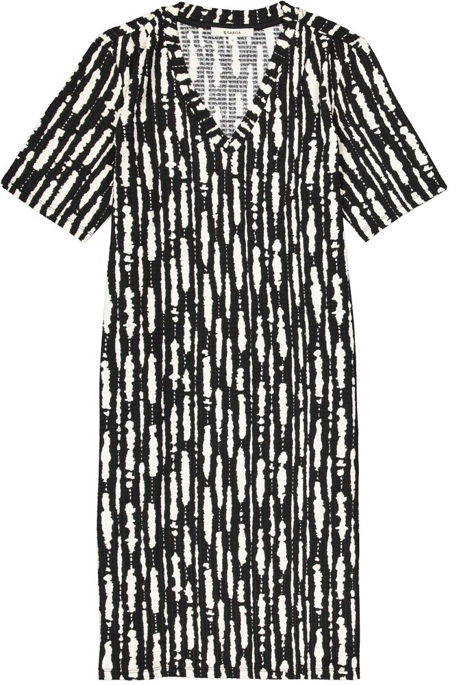 Une robe élégante au style affirmé