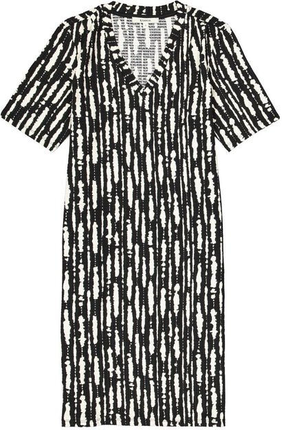Une robe élégante au style affirmé