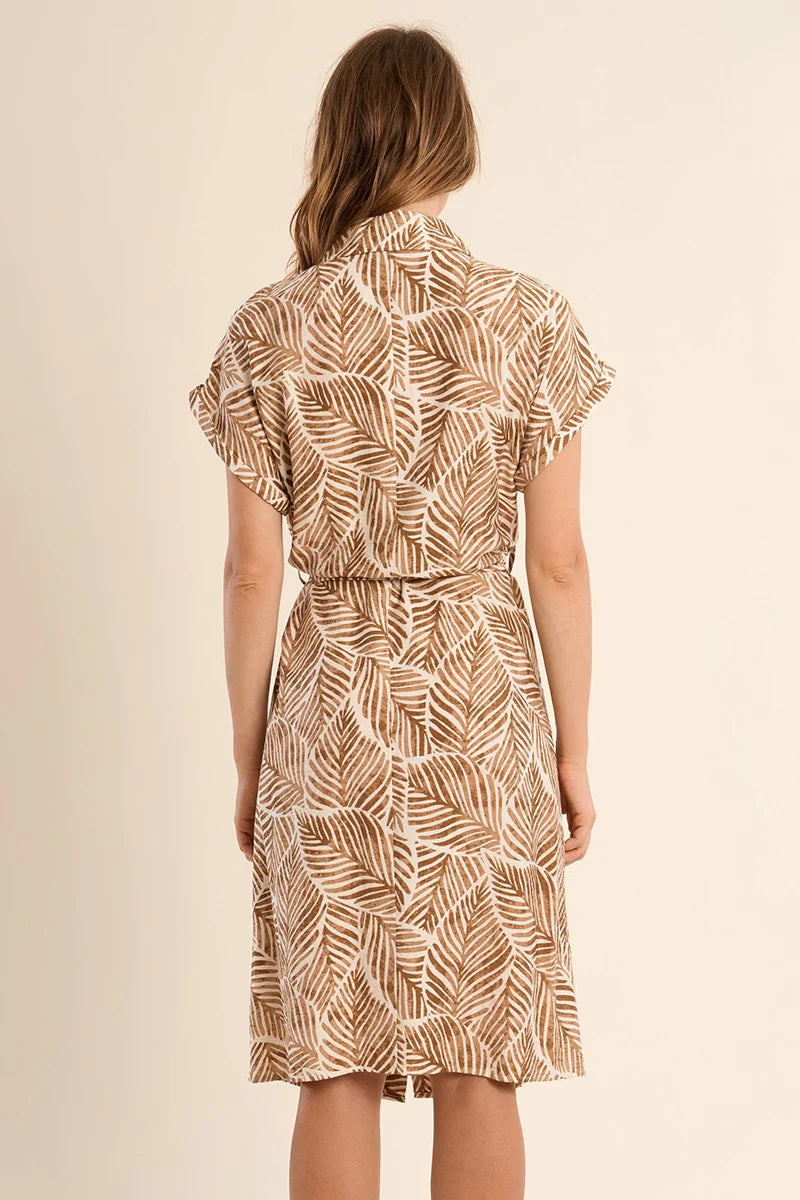 Robe chemise à la douceur estivale