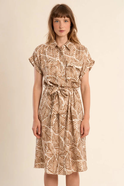Robe chemise à la douceur estivale