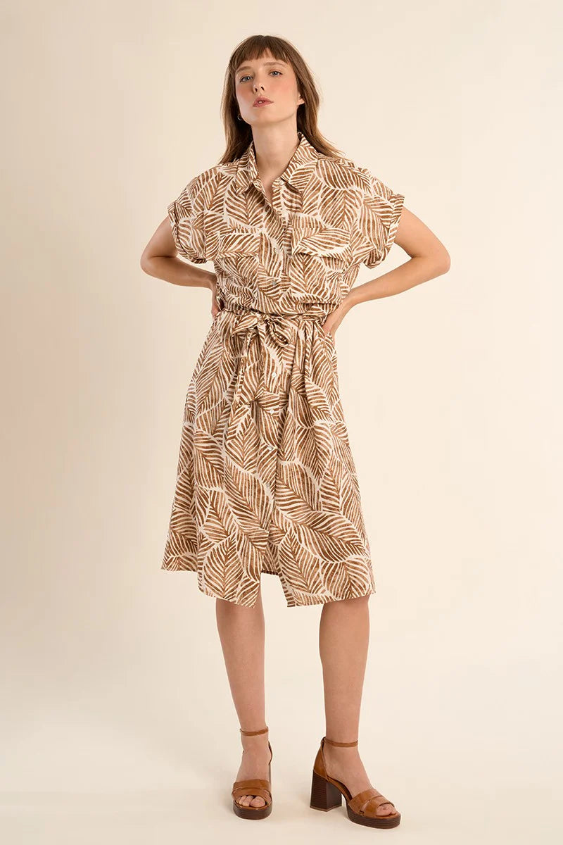 Robe chemise à la douceur estivale