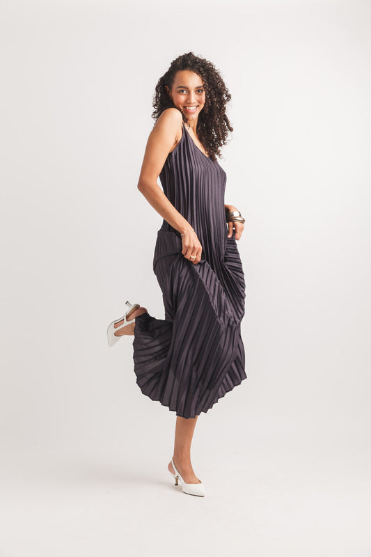 Robe maxi plissée à bretelles ajustables