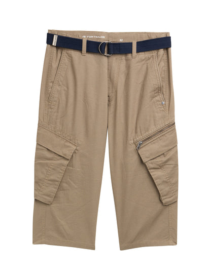 Short cargo au-sessus du genou