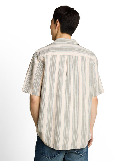 Chemise rayée aux tons naturels