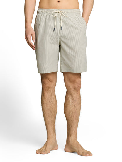 Un essentiel de plage au style raffiné