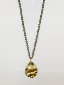 1416-GRY Collier Caracol